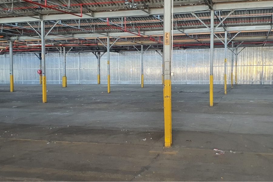 To Let commercial Property for Rent in Sidwell Eastern Cape
